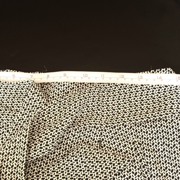 🎈SALE! Bundle 3 for $30.H & M printed shorts - Picture 6 of 7